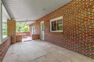 1082 N Boundary Rd, Cranberry Township, PA 16066 - photo 4