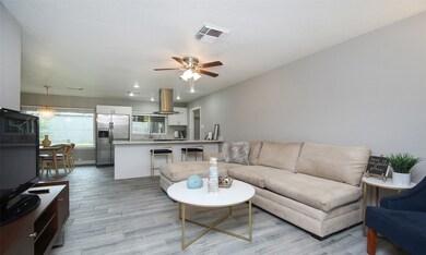 1227 W 30th St, Houston, TX 77018 - photo 4