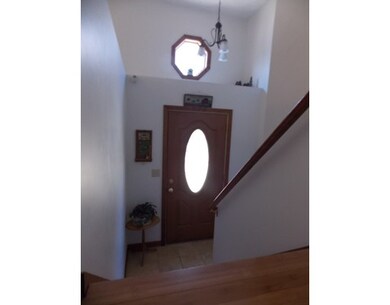 33 Lombard Rd, Hubbardston, MA 01452 - photo 4