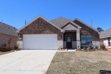 920 Pickering Oak Row, Magnolia, TX 77354 - photo 2