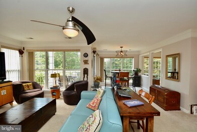 9258 Cardinal Forest Ln unit 201, Lorton, VA 22079 - photo 7