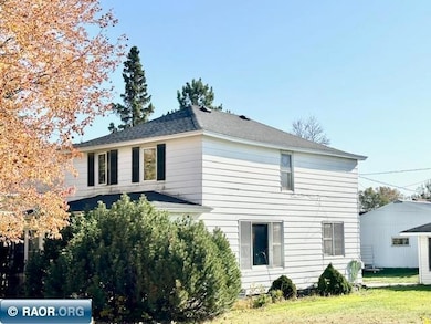 205 5th St NW, Chisholm, MN 55719 - photo 4