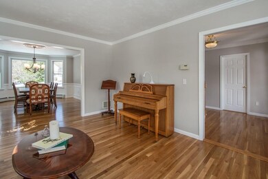 6 Foxwood Ln, Northborough, MA 01532 - photo 3