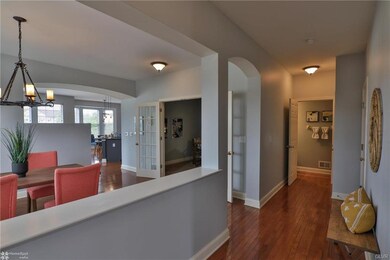 884 Iron Ln, Easton, PA 18040 - photo 4