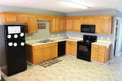 107 Saddlewood Dr, Shelbyville, TN 37160 - photo 5