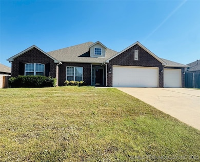 4425 S 199th East Ave, Broken Arrow, OK 74014 - photo 2
