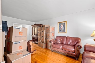 60-11 Broadway unit 3C, Woodside, NY 11377 - photo 5