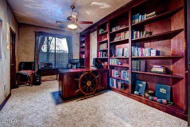 2736 W Via Bona Fortuna-small-007-Office
