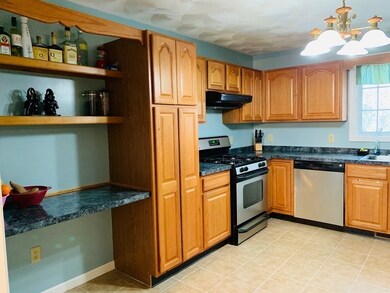275 Mcmahon St, Fall River, MA 02721 - photo 6