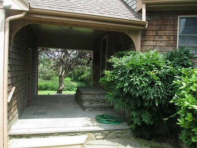 2 Porter Rd, Middletown, RI 02842 - photo 3