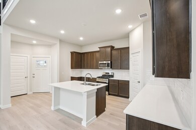 1183 Lilly Ln, Bellville, TX 77418 - photo 3