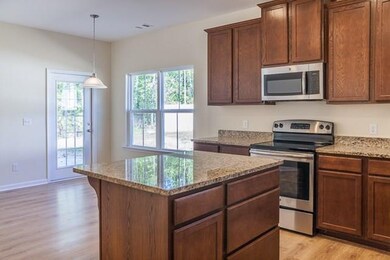 224 Victorian Lake Dr, Brunswick, GA 31525 - photo 7