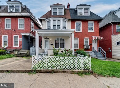 820 Gordon St, Reading, PA 19601 - photo 2