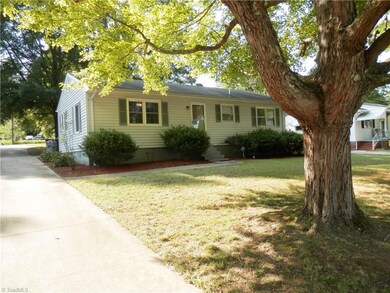 2029 Lineberry St, Asheboro, NC 27203 - photo 2
