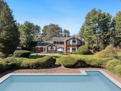 6 Longridge Ln, Glen Head, NY 11545 - photo 3