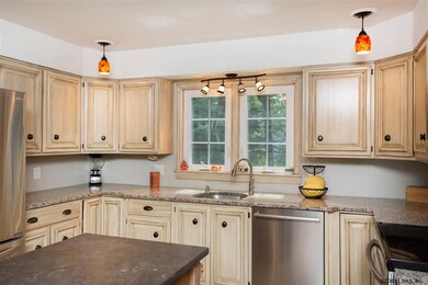 46 Arbor Dr, Glens Falls, NY 12801 - photo 6