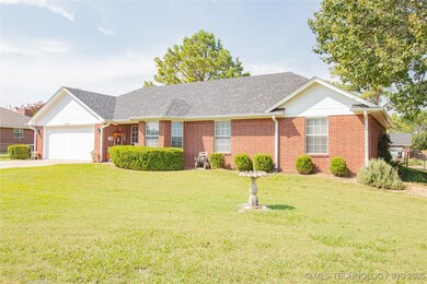 2706 Forrest Cir, Durant, OK 74701 - photo 6