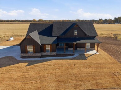 977 Rylee Ln, Tuttle, OK 73089 - photo 4