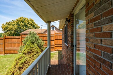 110 Riverview Ave, Watauga, TN 37694 - photo 4