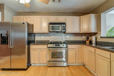 012_Kitchen