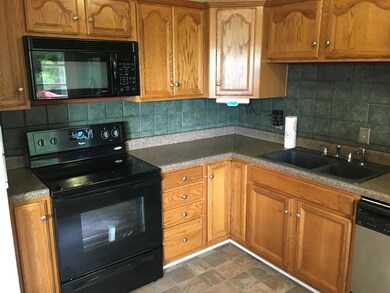 102 Horseshoe Dr, Shelbyville, TN 37160 - photo 2