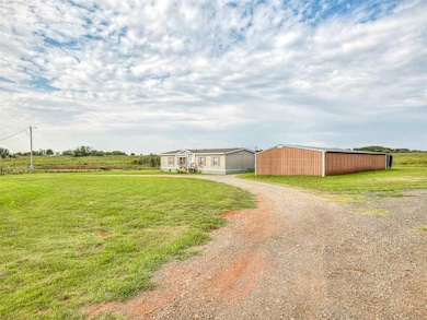 2600 Peach Rd, Orlando, OK 73073 - photo 3