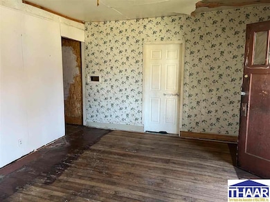 2514 S 1st St, Terre Haute, IN 47802 - photo 4