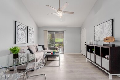 Living Room 05
