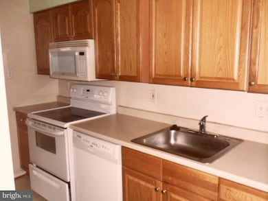 3881 Havenwood Place unit 72E, Alexandria, VA 22309 - photo 7