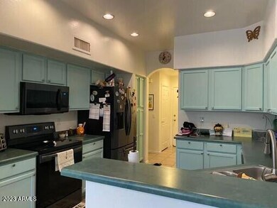 10108 E Capri Ave, Mesa, AZ 85208 - photo 6