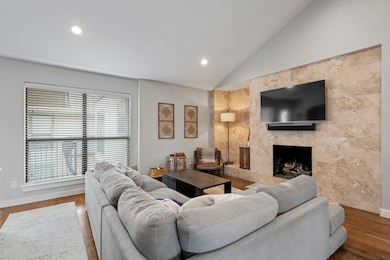 5816 Birchbrook Dr unit 214, Dallas, TX 75206 - photo 2