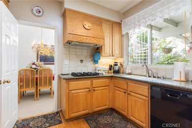 27463 Bridgewater Dr, Valencia, CA 91354 - photo 6