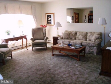 421 N 4th St, Souderton, PA 18964 - photo 4