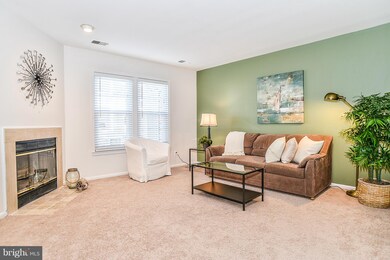 12892 Grays Pointe Rd unit A, Fairfax, VA 22033 - photo 3