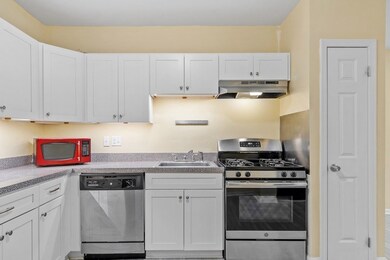 361 Hildreth St unit 11, Lowell, MA 01850 - photo 5