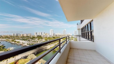 2500 Parkview Dr unit 1207, Hallandale Beach, FL 33009 - photo 2