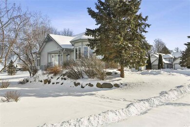 928 Foxboro Dr, Oregon, WI 53575 - photo 2