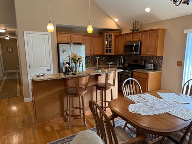 17 Lynwood St, Fall River, MA 02721 - photo 6
