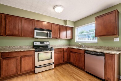 h 1197 Weybridge Rd-1026