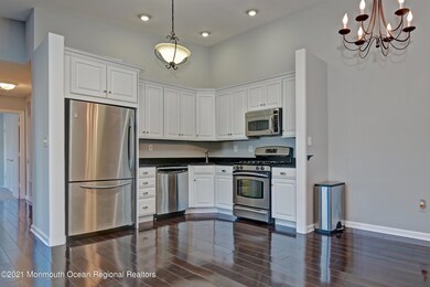 80 Players Cir, Tinton Falls, NJ 07724 - photo 3