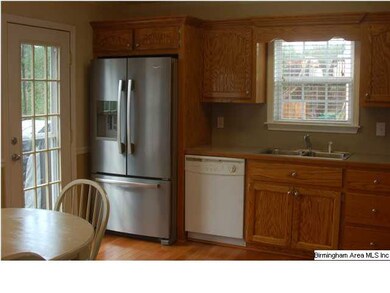 Access to the grilling deck from the kitchen door, makes outdoor dinners convenient