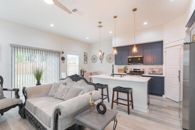 890 Lucky St unit A, Houston, TX 77088 - photo 7