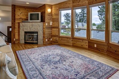 811 Edmonds St, Edmonds, WA 98020 - photo 3