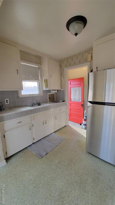 28205 Kaufman St, Roseville, MI 48066 - photo 4