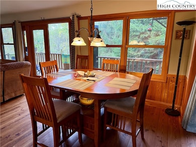 211 Apple Way, Blowing Rock, NC 28605 - photo 6