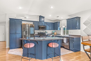 4 - Kitchen
