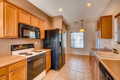 6323 S Kimberlee Way Chandler-large-005-