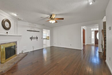 17207 Mesa Springs Ct, Houston, TX 77095 - photo 4