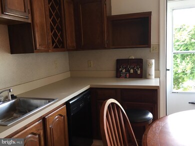 312 Linden St, Reading, PA 19604 - photo 6