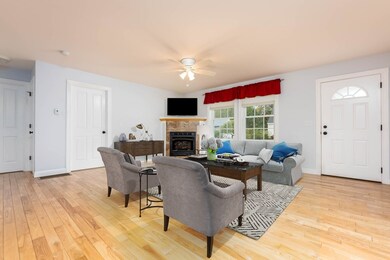 1 Kimberly Dr, Seabrook, NH 03874 - photo 2